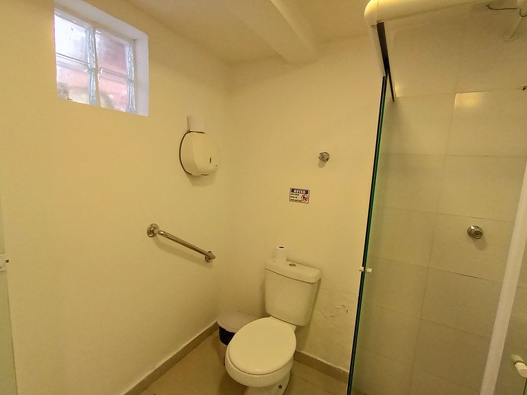 Suíte Vila Olímpia * AR/C * Sem Escadas * SmartTV - A05