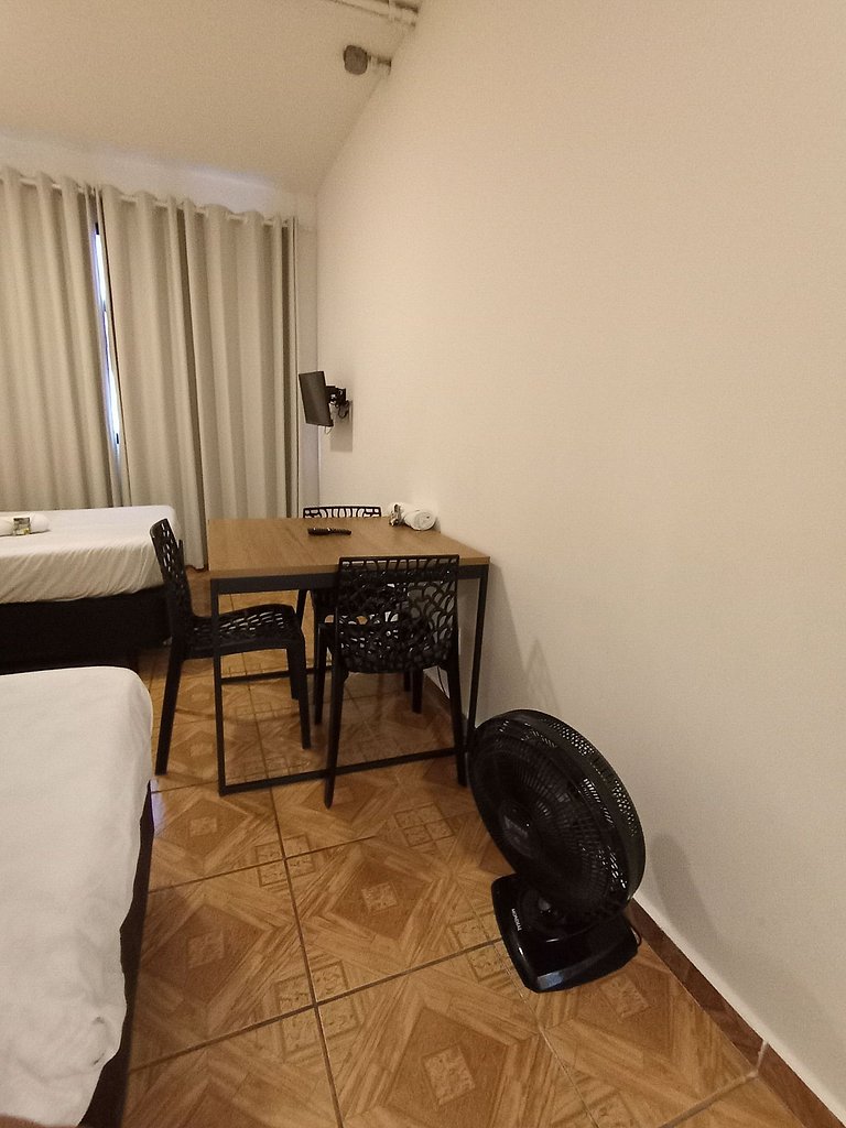Suíte Muito Bem Localizada * Vila Olímpia * - A30