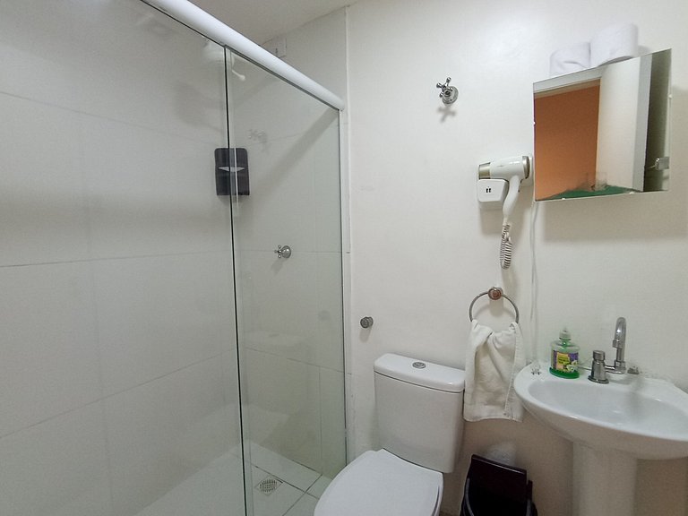 Suíte * Muito Bem Localizada * Vila Olímpia * - A61