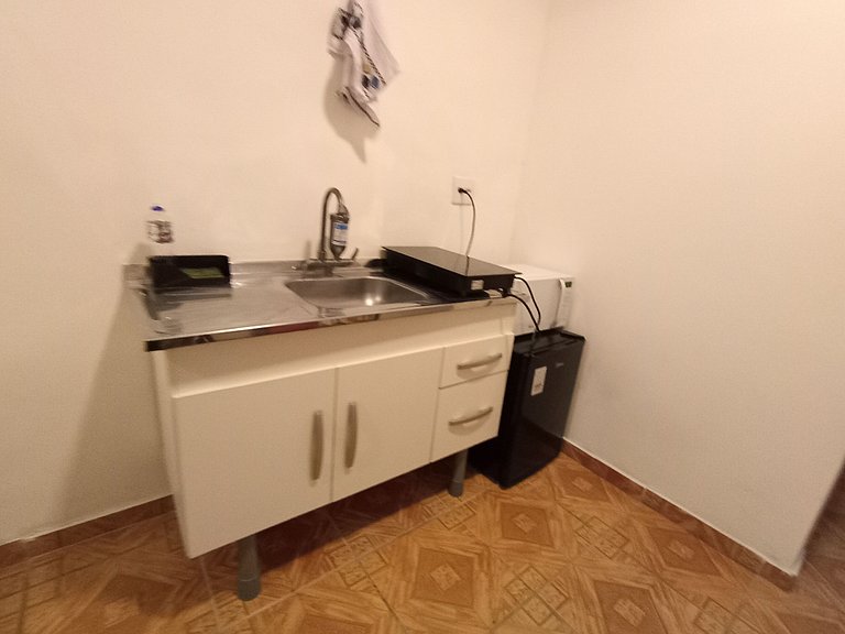 Suíte espaçosa localização 10 * Vila Olímpia - A34