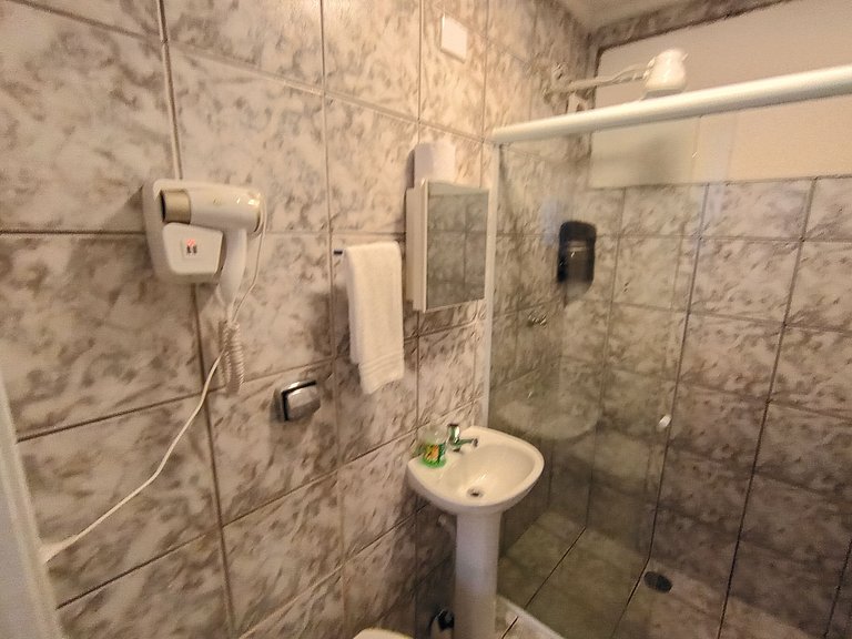 Suíte grande e bem localizada! Vila Olímpia - A67