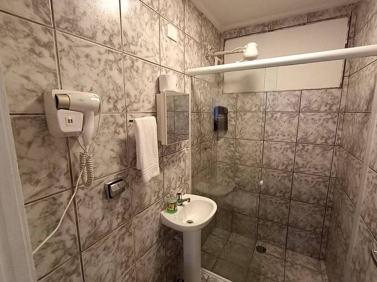 Suíte grande e bem localizada! Vila Olímpia - A36