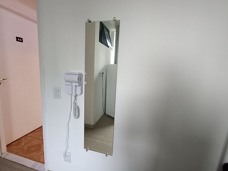 Suíte bem iluminada no coração da Vl Olímpia - A32