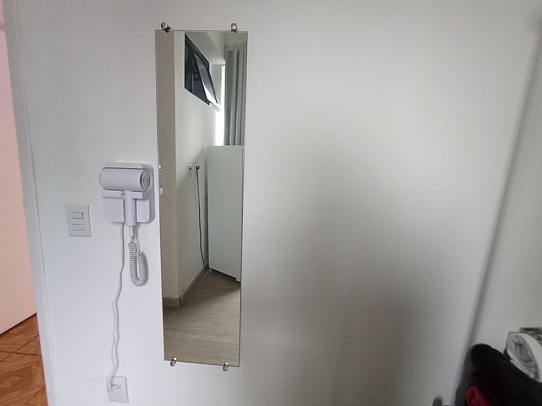 Suíte bem iluminada no coração da Vl Olímpia - A32