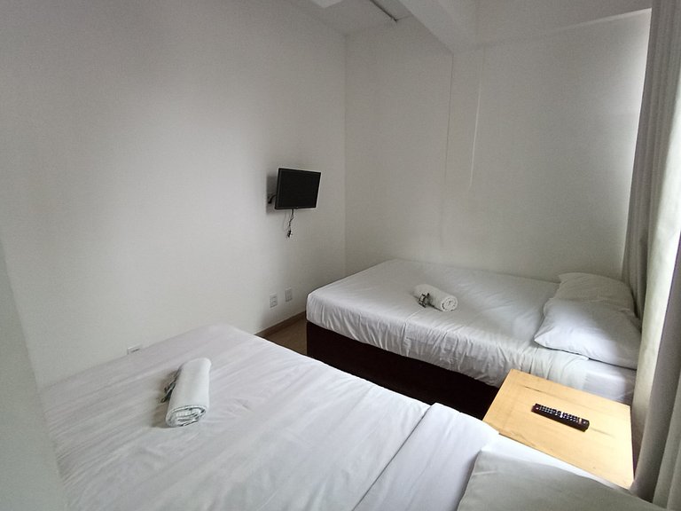 Suíte bem iluminada no coração da vila olímpia - A63