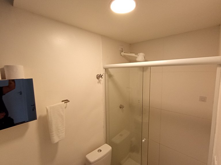 Suíte bem iluminada no coração da Vl Olímpia - A32