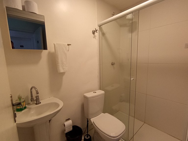 Suíte bem iluminada no coração da vila olímpia - A63