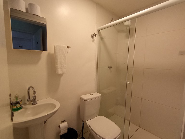 Suíte bem iluminada no coração da vila olímpia - A63