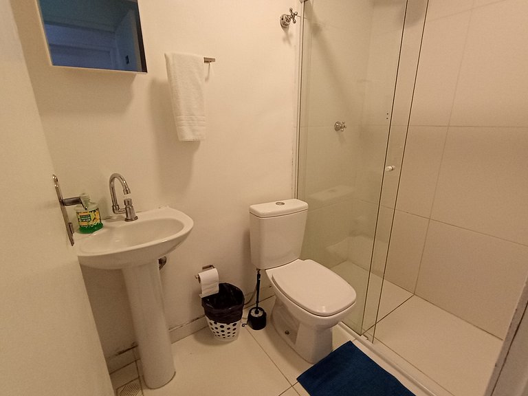 Suíte bem iluminada no coração da vila olímpia - A63