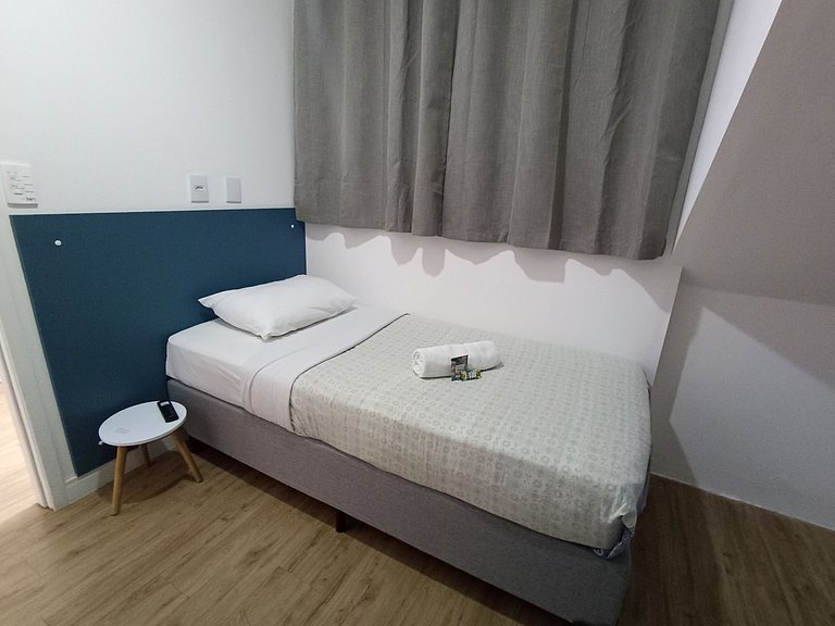 Quarto super localização com NetFlix | A50