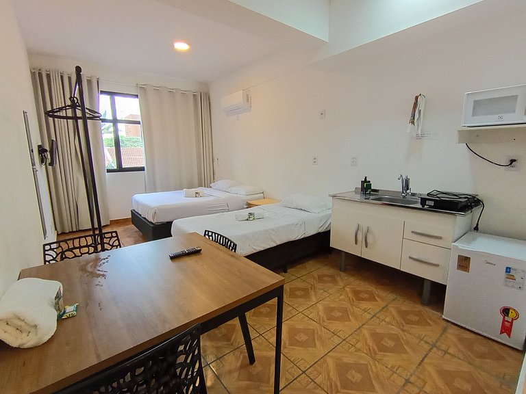 Suíte espaçosa Vila Olímpia Localização TOP - A31