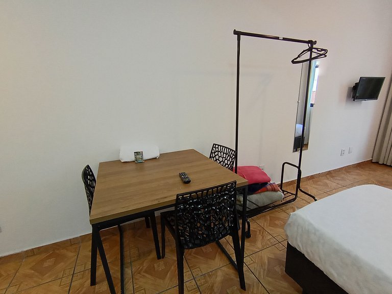 Suíte espaçosa na * Vila Olímpia * Localização 10 - A62