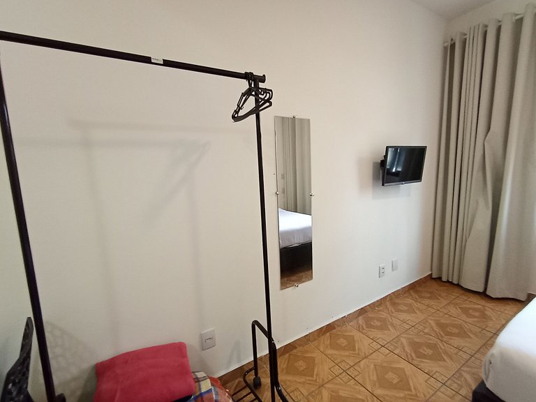 Suíte espaçosa na * Vila Olímpia * Localização 10 - A62