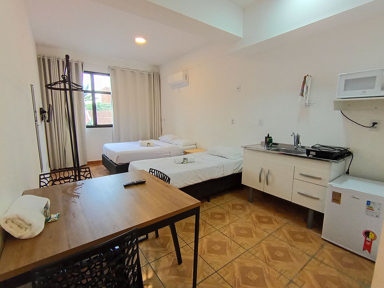 Suíte espaçosa na * Vila Olímpia * Localização 10 - A62