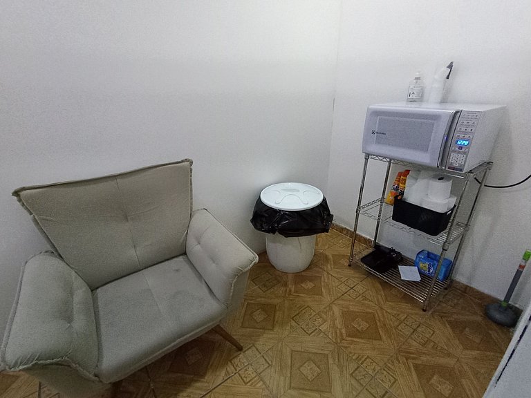 Suíte espaçosa Vila Olímpia Localização TOP - A31