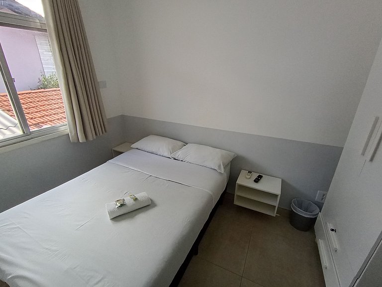 Quarto c/ Netflix - Vila Olímpia - A44