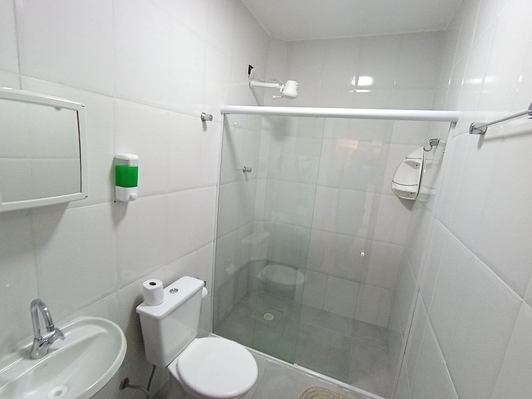 Quarto arejado na Vila Olímpia com Smart TV - A47