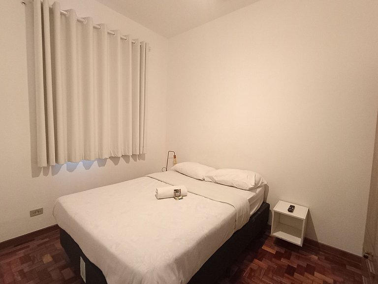 Quarto tranquilo na Vila Olímpia com Smart TV -A48