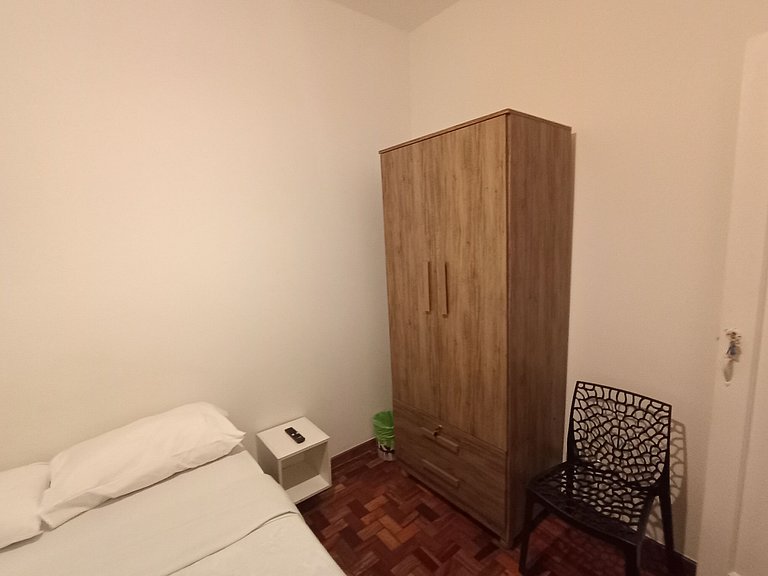 Quarto tranquilo na Vila Olímpia com Smart TV -A48
