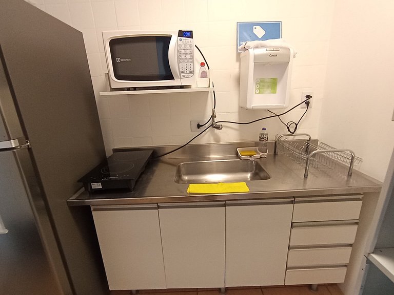 Quarto tranquilo na Vila Olímpia com Smart TV - A49