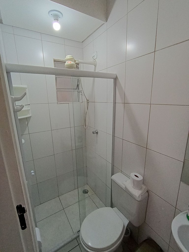 Suíte com banheiro * Super Localização * - A59