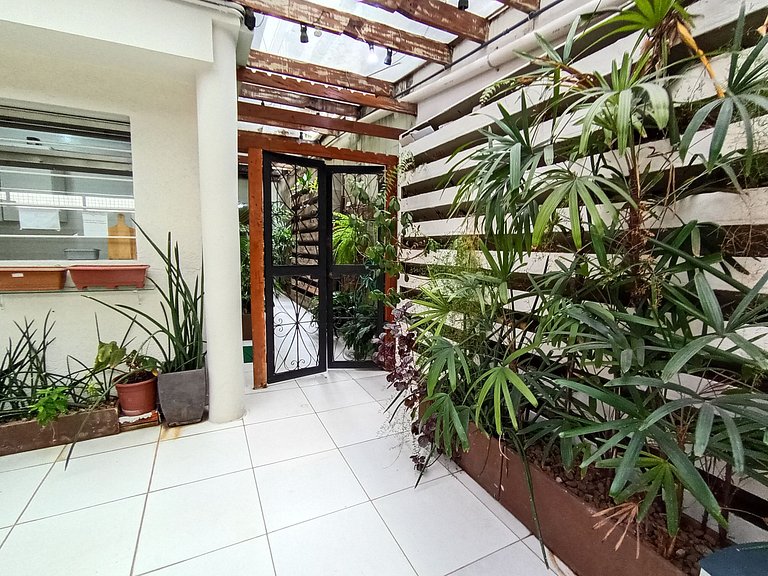 Suíte bem localizada na *Vila Olímpia* - A51