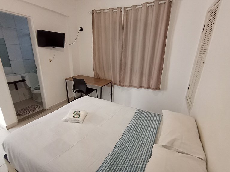 Quarto tranquilo na Vila Olímpia Localização - A57