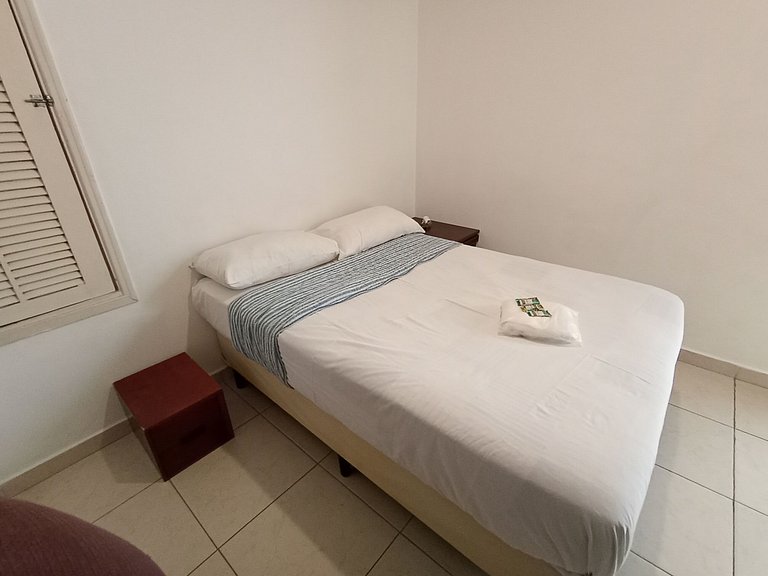 Quarto tranquilo na Vila Olímpia Localização - A57