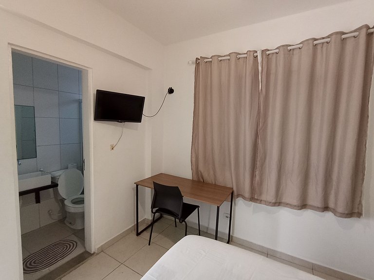 Quarto tranquilo na Vila Olímpia Localização - A57