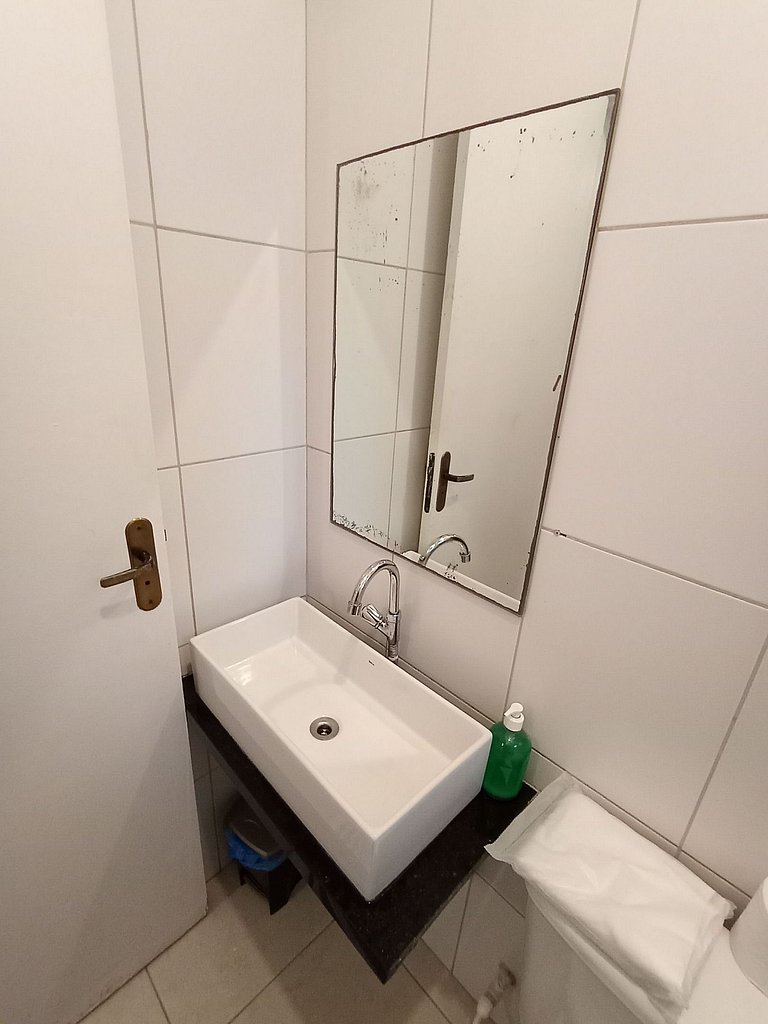 Quarto tranquilo na Vila Olímpia Localização - A57