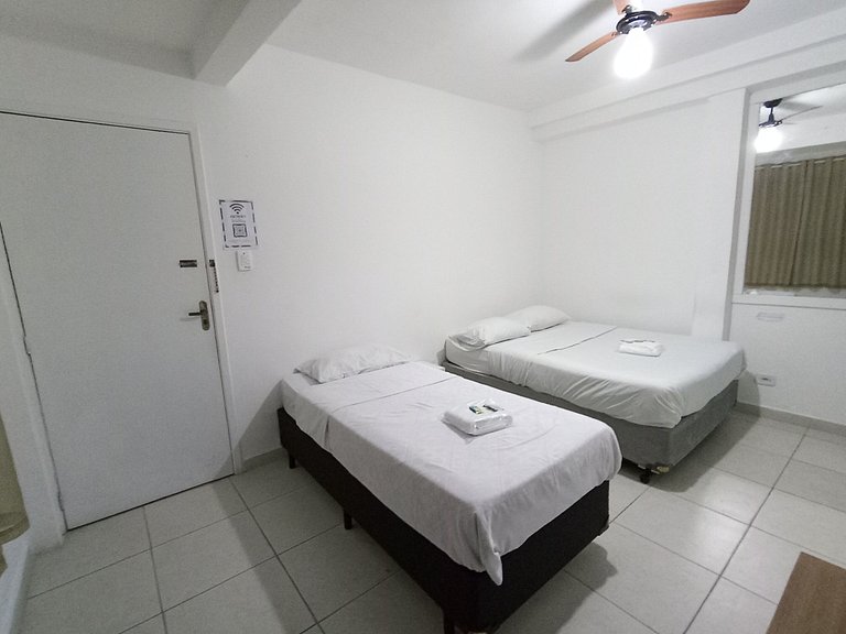 Quarto Amplo Vila Olímpia *Localização TOP *-A54