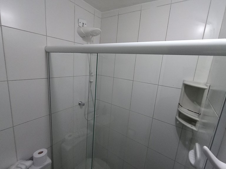 Quarto Amplo Vila Olímpia *Localização TOP *-A54
