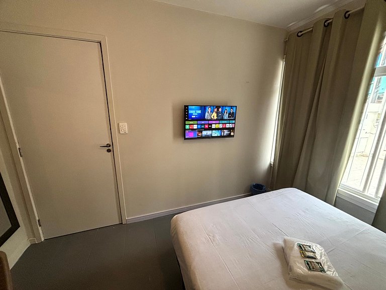 Quarto Térreo e Iluminado na Vila Olímpia - A61