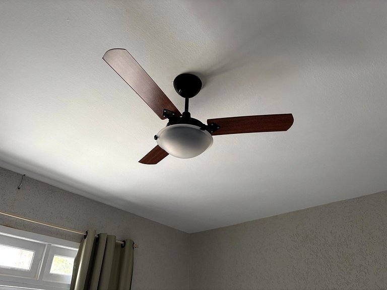Quarto amplo e iluminado na Vila Olímpia - A64