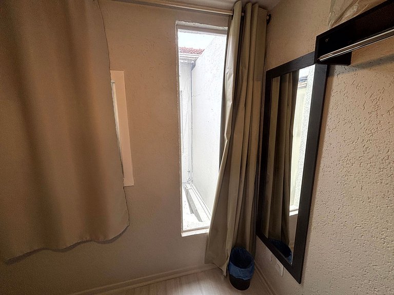 Quarto compacto com SmartTV na Vila Olímpia - A66
