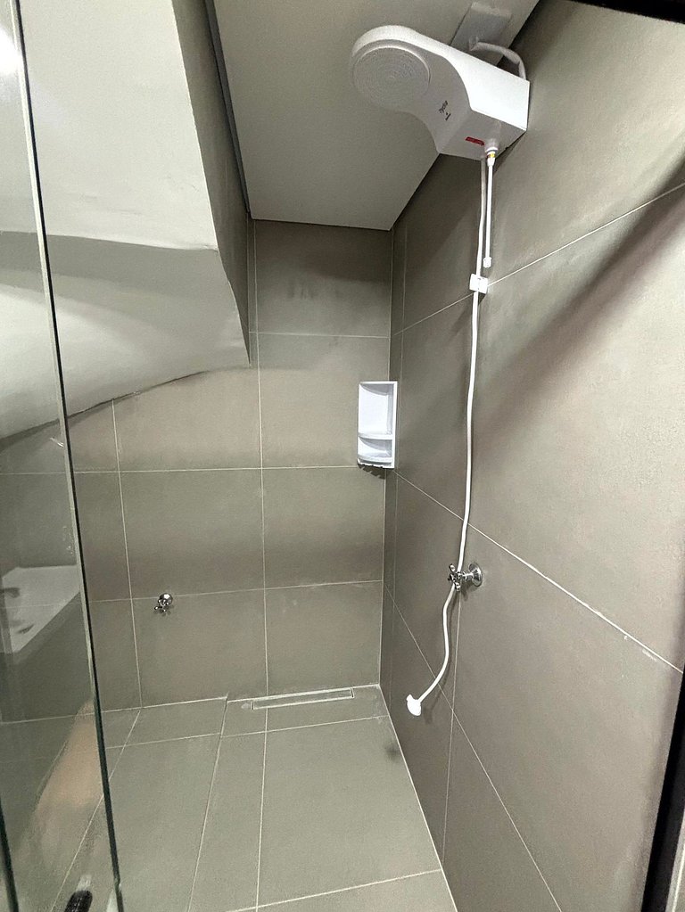 Quarto compacto com SmartTV na Vila Olímpia - A66