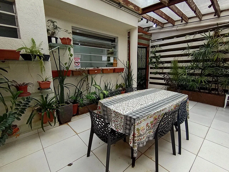 Quarto térreo Vila Olímpia * Localização - A51